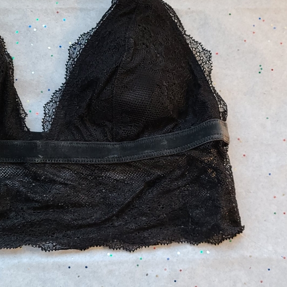 BUY 1 GET 1 FREE VICTORIA SECRET BLACK MESH BRA - Picture 4 of 11